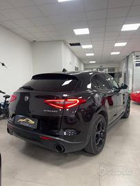 Alfa Romeo Stelvio 2.2 Turbodiesel 210 CV AT8 Q4 E