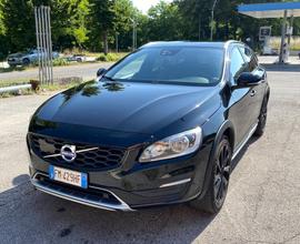 Volvo V60 cc D4