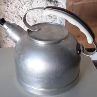 Bollitore vintage in alluminio