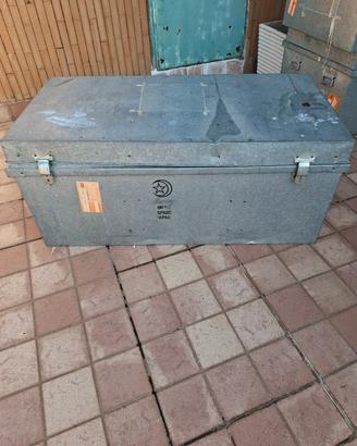 Baule in metallo