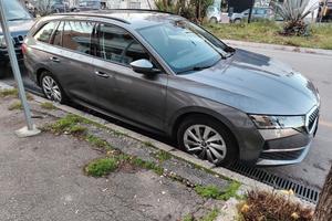 Skoda Octavia ibrida  Wagon 1.5 TEC DSG Executive 