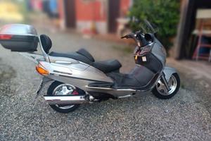 Suzuki Burgman 400
