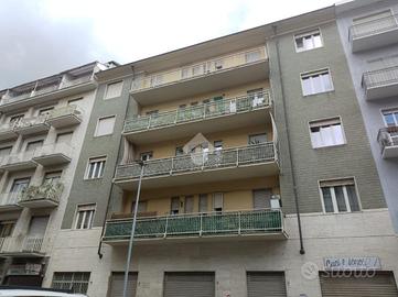 NEGOZIO A TORINO