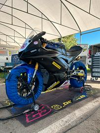 YAMAHA R3 PISTA