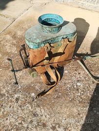 Irroratrice manuale funzionante per verderame