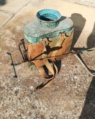 Irroratrice manuale funzionante per verderame