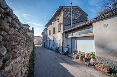 RUSTICO A CAVAION VERONESE