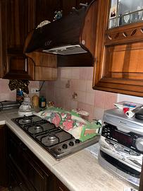 Cucina componibile con annessi elettrodomenstici