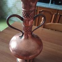 vaso in rame martellato con manici 