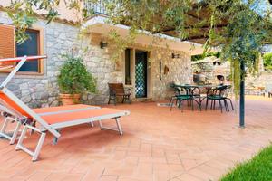 Appartamento a Sperlonga con giardino e posto auto