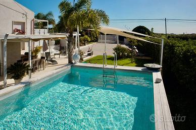 Marina di Ragusa - Villa con piscina in zona resid