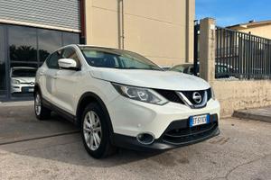 Nissan Qashqai 1.5 dCi DPF Tekna