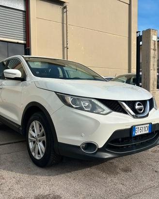 Nissan Qashqai 1.5 dCi DPF Tekna