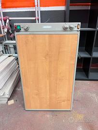 Frigo trivalente Dometic 80L
