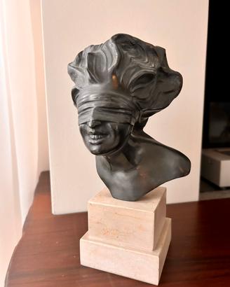 Statua Dea Bendata