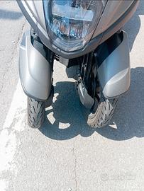 Scooter Yamaha 125 Tricity grigio antracite