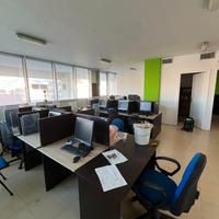 Ufficio con garage nel cuore di Quattrom