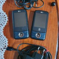 Due Cellulari LG U960 vintage