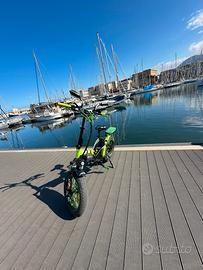 Bici elettrica nuova argento