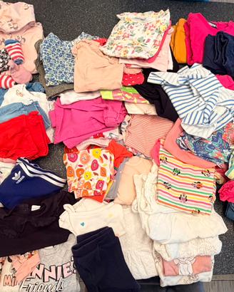 Stock 53 pezzi abbigliamento bambina 18/24 mesi.