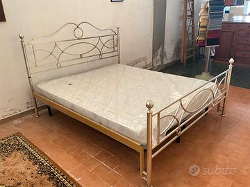 Letto mattimoniale
