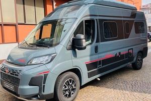 Bürstner Furgonato con tetto a soffietto