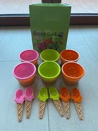 Coppette gelato colorate cucchiai