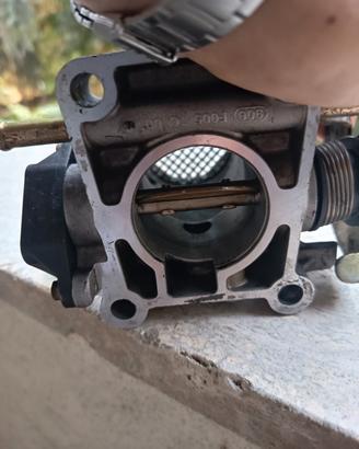 corpo farfallato Nissan Micra k11 benzina 