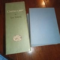 libro Guerra e pace in due volumi 