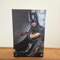 Hot Toys Batgirl VGM40 1/6 – Pari al nuovo
