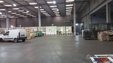 Zona reggio / Bagnolo .Capannone ind.te mq 1.300