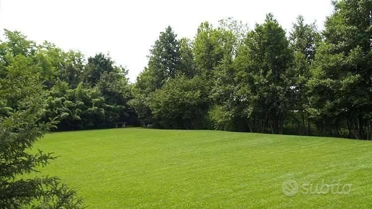 Terreno di 658 m² a Mirandola - Vista 2