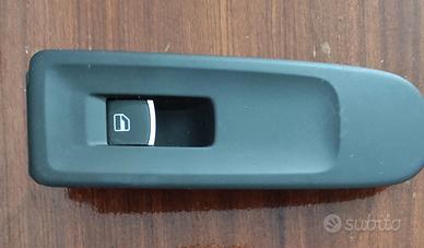 Pulsante alzacristalli dx e maniglia esterna Golf6