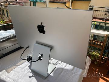Schermo Mac Studio display A2525