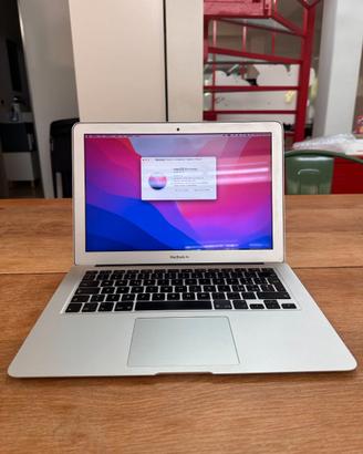 MacBook Air 13" 2015 | Intel i7 | 8GB RAM | 256GB