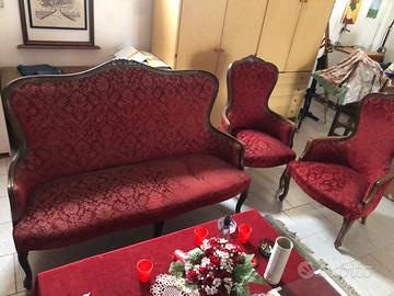 Salotto damascato rosso