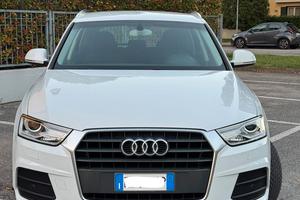 AUDI Q3 2.0 TDI 150CV Business