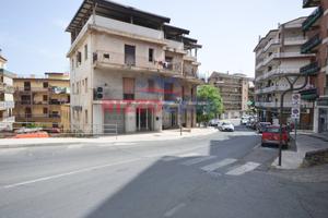 Locale Commerciale - Corigliano-Rossano