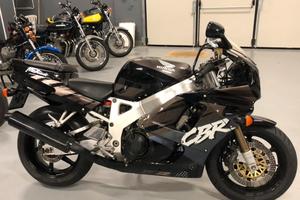 Honda cbr 900