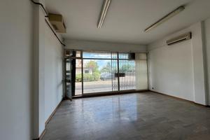 NEGOZIO A MONTEBELLUNA