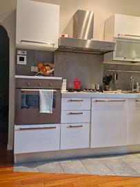 Cucina in buone condizioni