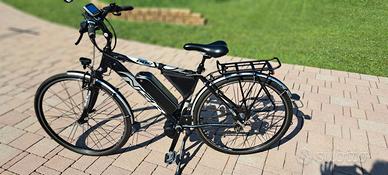 trasformo bici normali in elettrica a pedalata ass