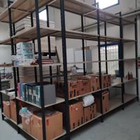 scaffali ripiani in metallo 