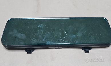 specchietto per auto con telecamera