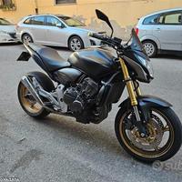 Honda Hornet 600 2012 arrow