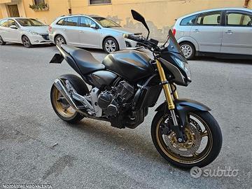 Honda Hornet 600 2012 arrow