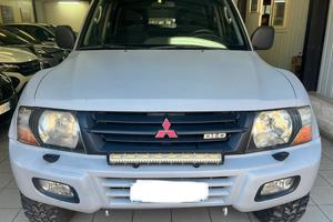 Mitsubishi Pajero Di-d 3.2 5p. Autocarro 5p.