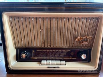 Giradischi e radio Telefunken