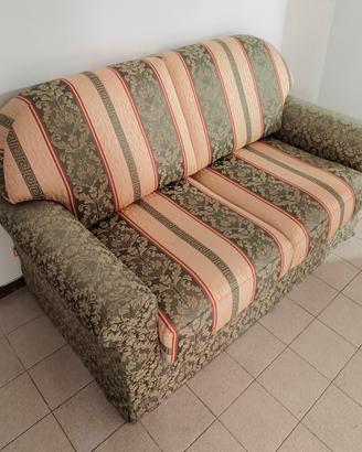 Divano 2 posti