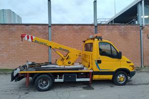 TORRETTA Iveco Daily 50 RIMOZIONE FORZATA Gru gire